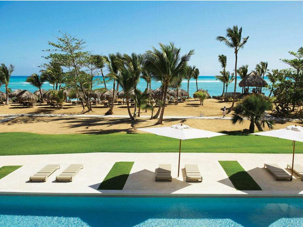 swim-up-suites-in-all-inclusive-punta-cana-resort