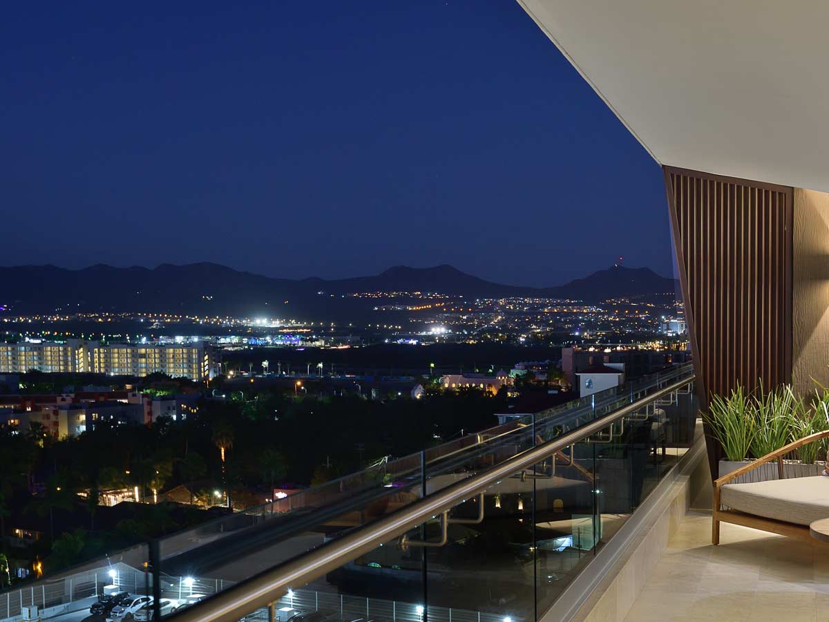 balcony-night-horz