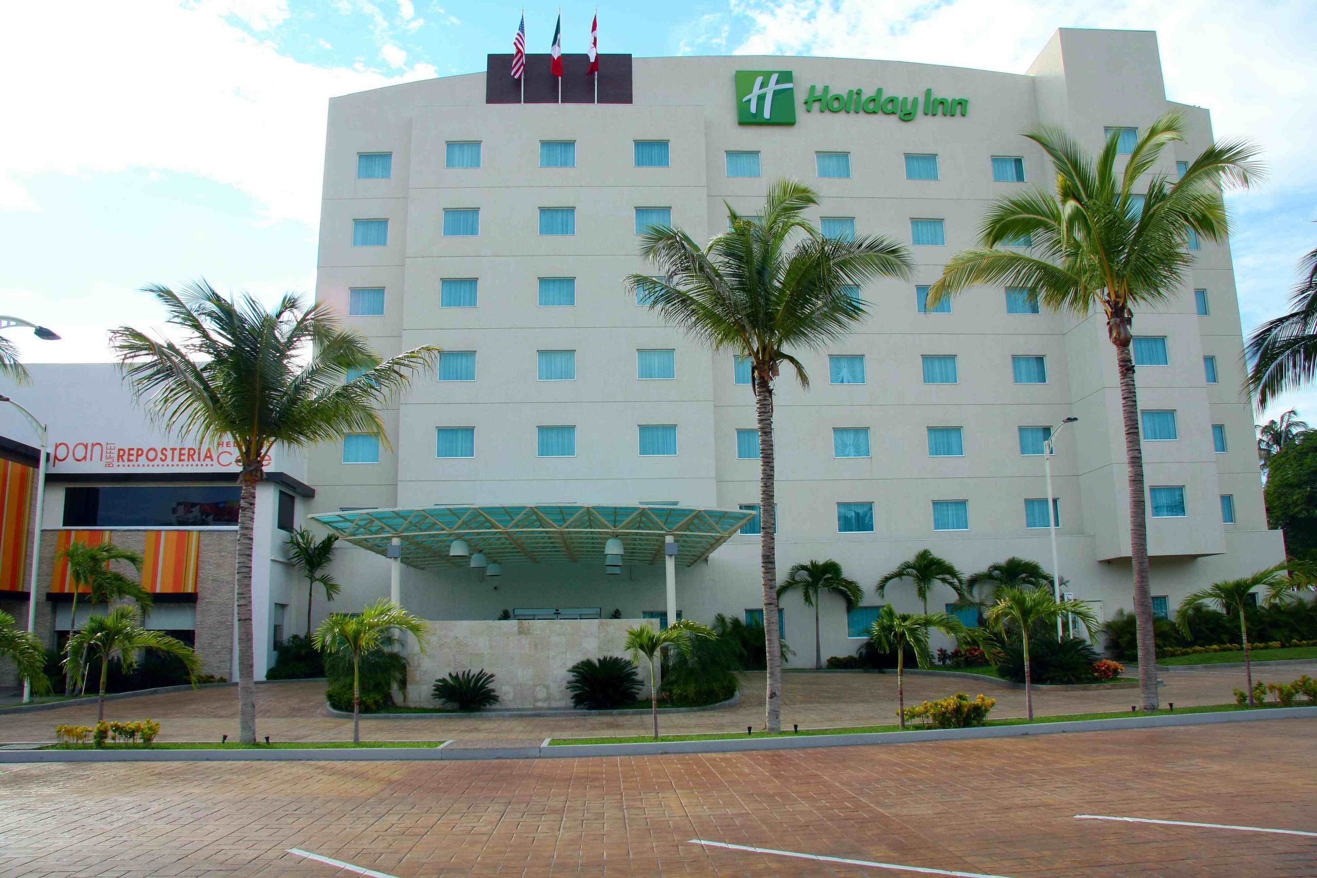 holiday-inn-acapulco-5547247410-3x2