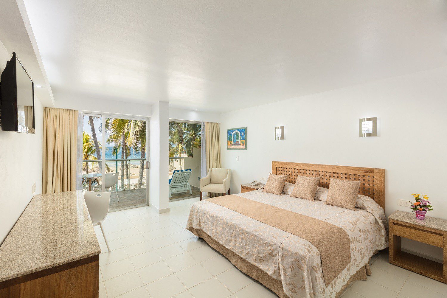 superior-room-with-terrace-and-oceanfront-view1