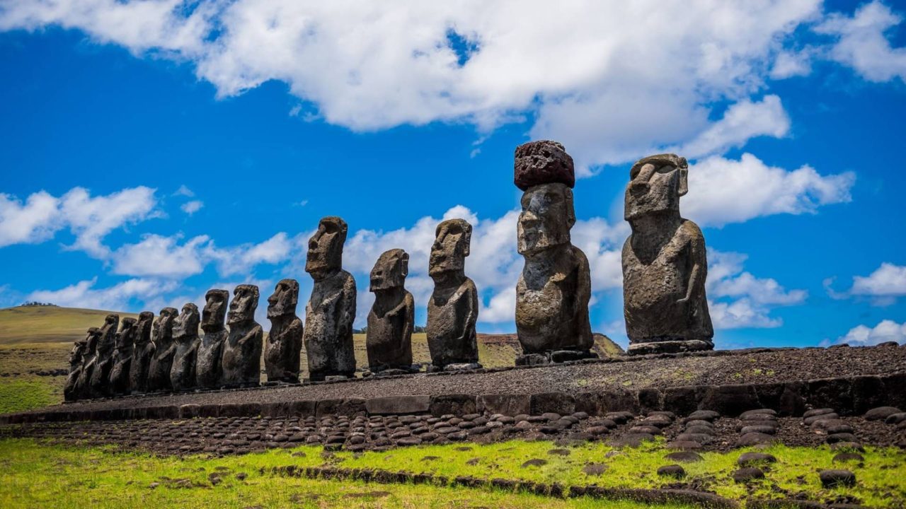 https://westchestertravel.com/wp-content/uploads/2023/08/curiosidades-de-la-isla-de-pascua-1280x720.jpg