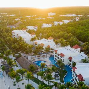 El Dorado Royale a Spa Resort – Adults Only