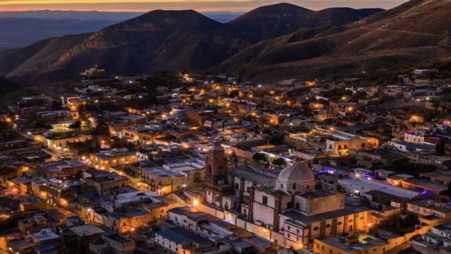 https://westchestertravel.com/wp-content/uploads/2023/08/fiesta-de-luz-en-san-luis-potosi-real-de-catorce-640x360.jpg