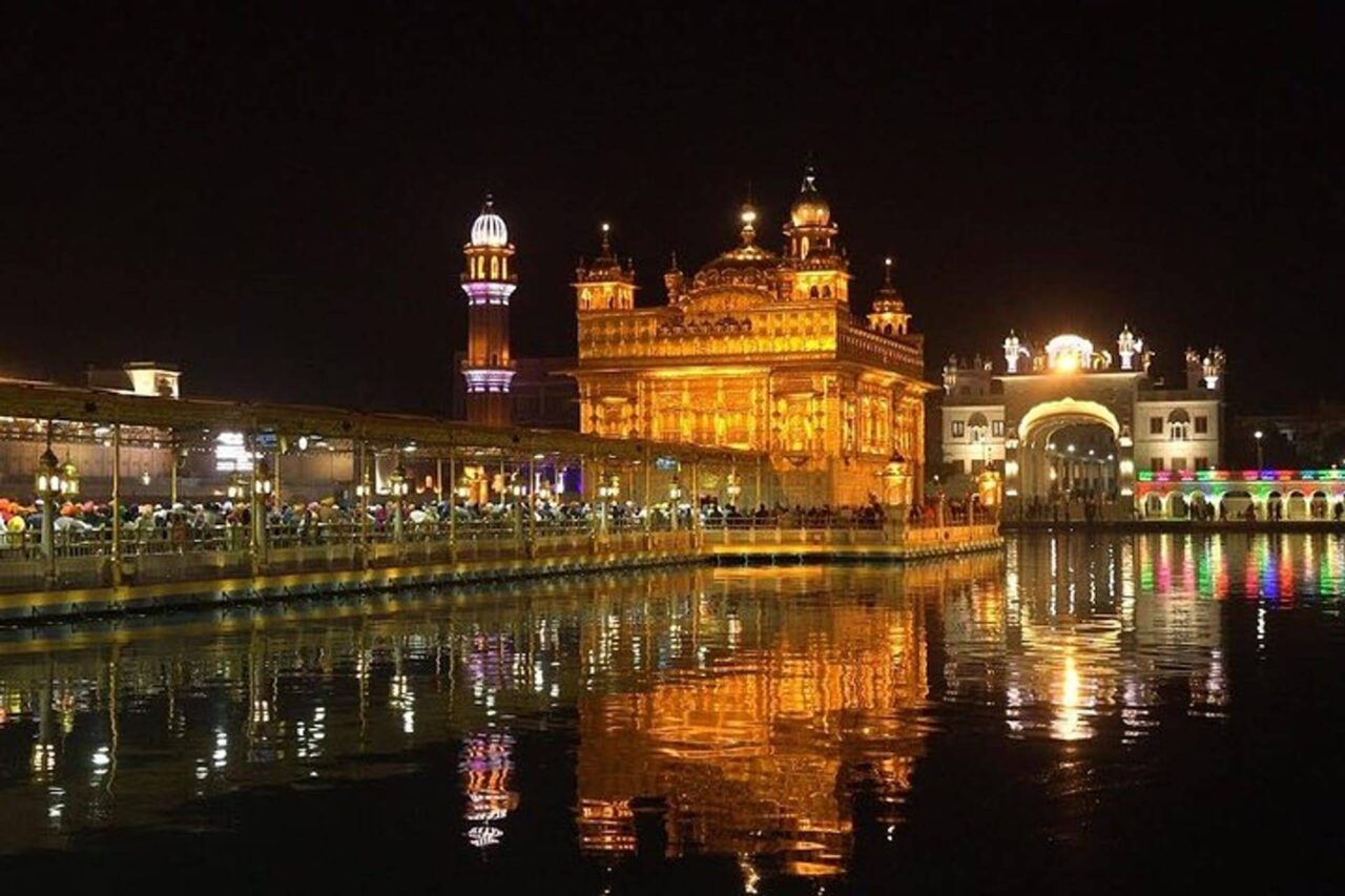 https://westchestertravel.com/wp-content/uploads/2024/09/0ba26dab-b882-43c6-abd1-cab9ed51a2ce_golden-triangle-tour-with-golden-temple-amritsar-8-days-xlarge-1280x853.jpg