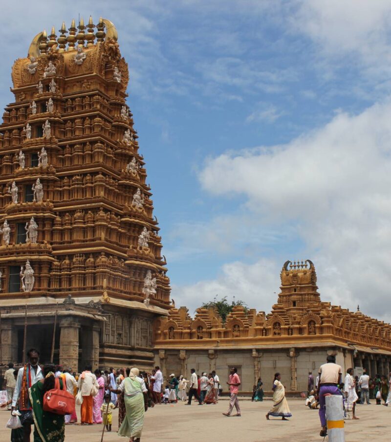 GOLDEN CHARIOT GLIMPSES OF KARNATKA