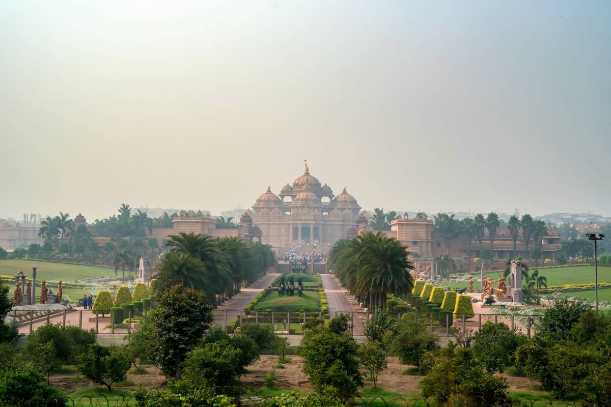 https://westchestertravel.com/wp-content/uploads/2024/09/facade-of-a-temple-akshardham-in-delhi-india-2023-11-27-05-05-06-utc-1-1.jpg